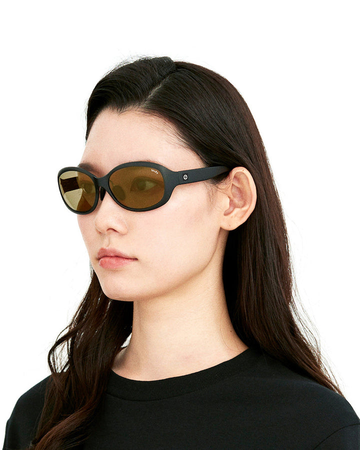 OZNIS | オズニス / FLAT02 -LUSTER BROWN – TALEX online store