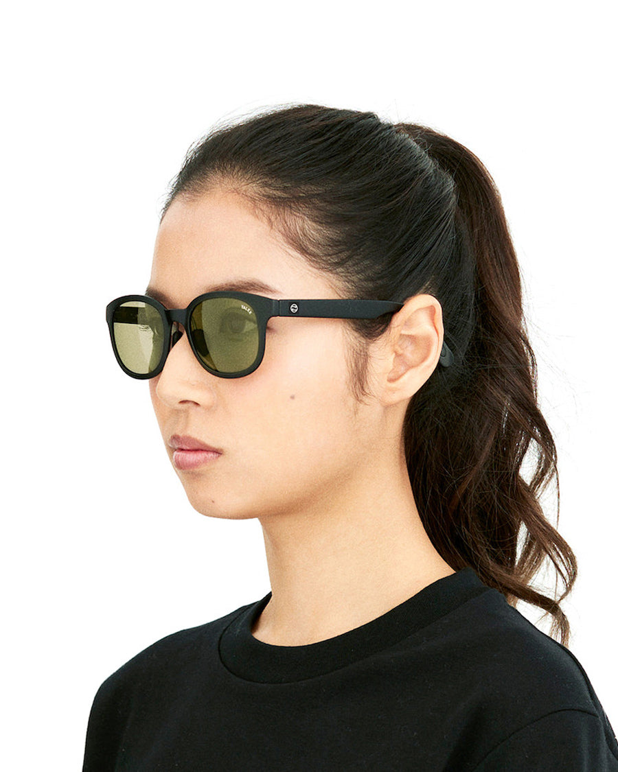 OZNIS | オズニス / FLAT03 -EASE GREEN – TALEX online store