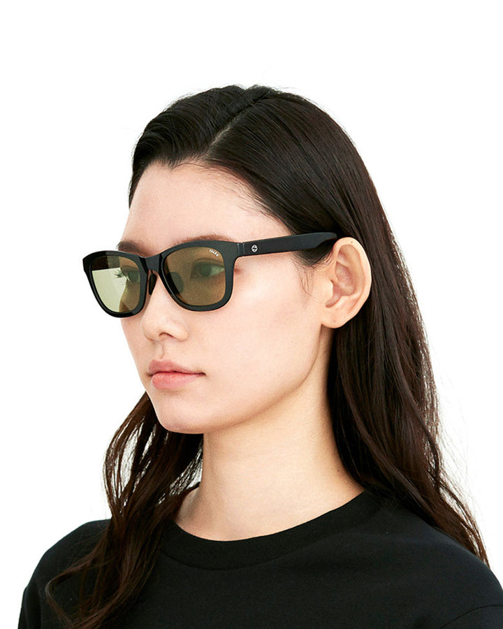OZNIS | オズニス / FLAT04 -TRUEVIEW SPORTS – TALEX online store