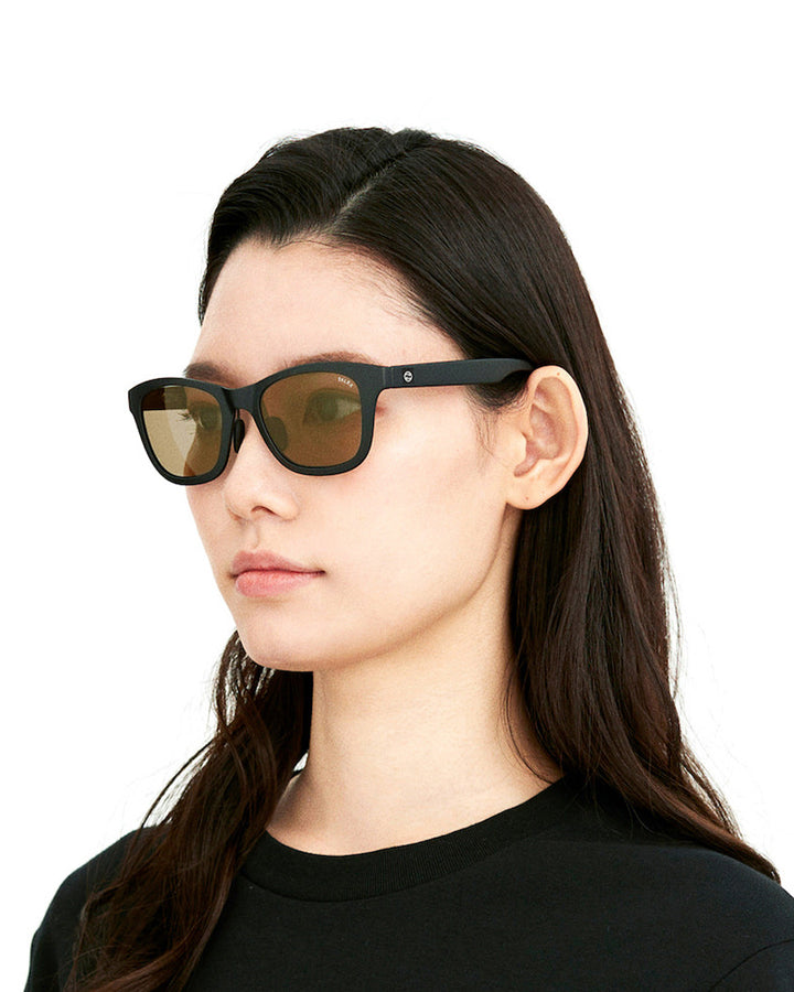 OZNIS | オズニス / FLAT04 -LUSTER BROWN – TALEX online store