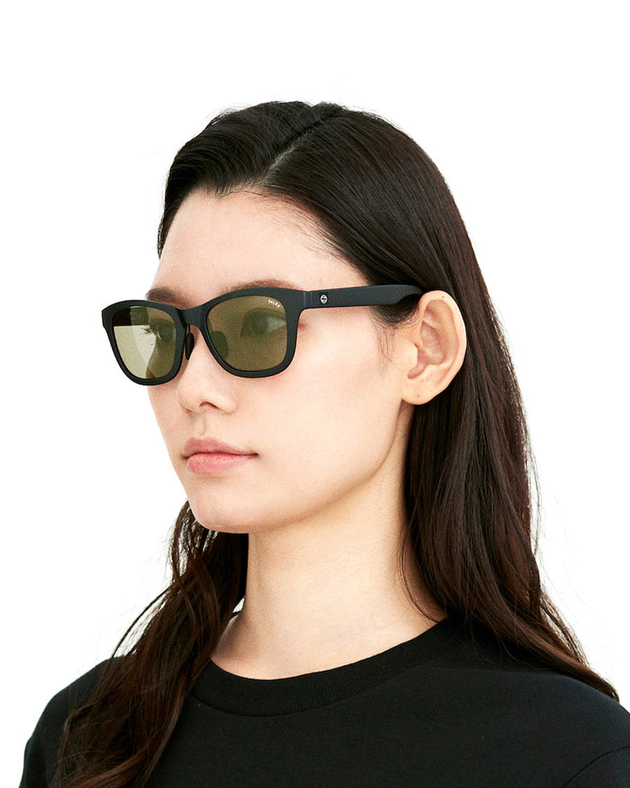 OZNIS | オズニス / FLAT04 -TRUEVIEW SPORTS – TALEX online store