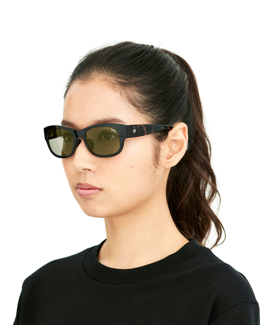 OZNIS | オズニス / FLAT05 -TRUEVIEW SPORTS – TALEX online store