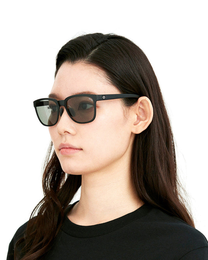 OZNIS | オズニス / FLAT18 -TRUEVIEW® – TALEX online store