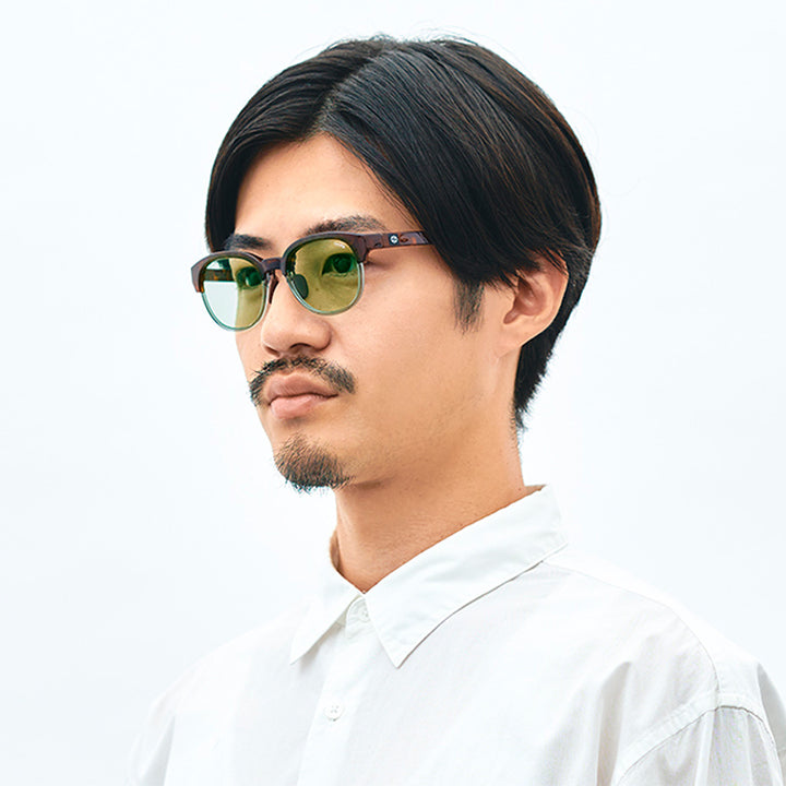 mag02_brd_cgr_eg_side_m_4ebbc6