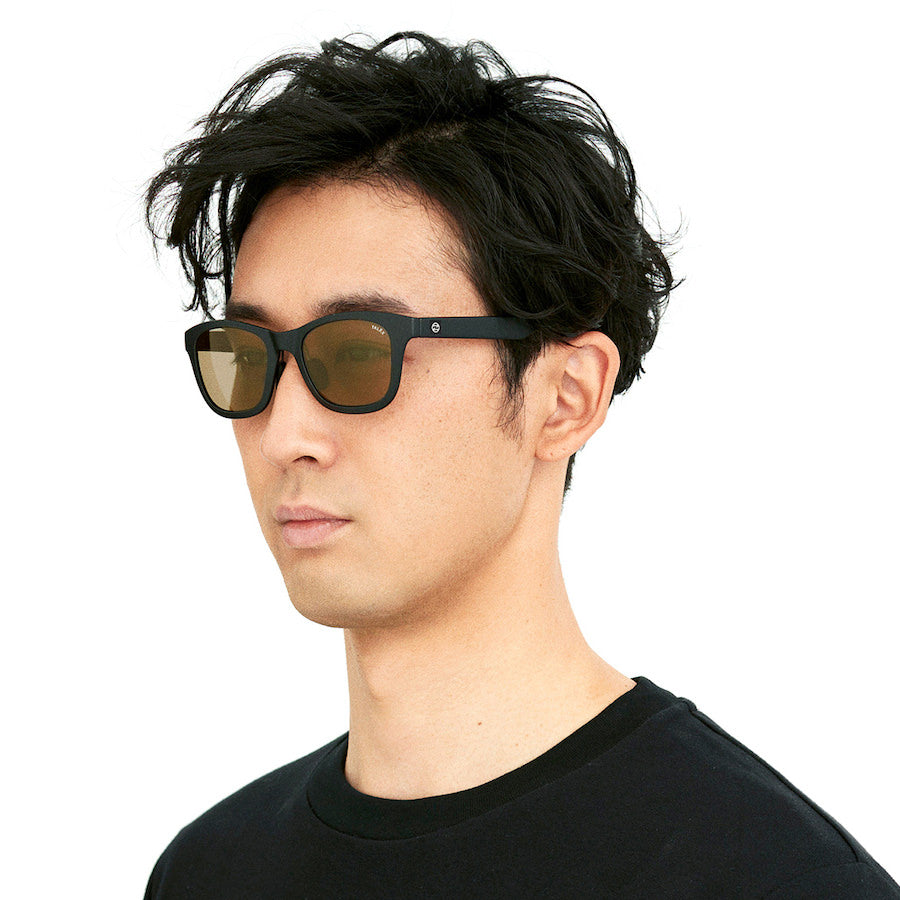 OZNIS | オズニス / FLAT04 -LUSTER BROWN – TALEX online store