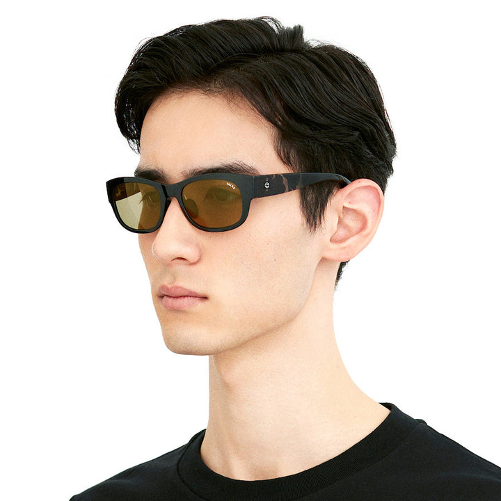OZNIS | オズニス / FLAT05 -LUSTER BROWN – TALEX online store